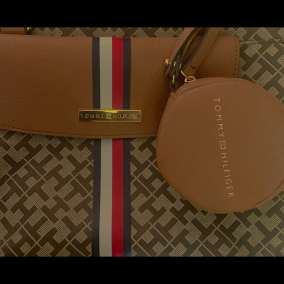 Handbags - Picture 2 of 2